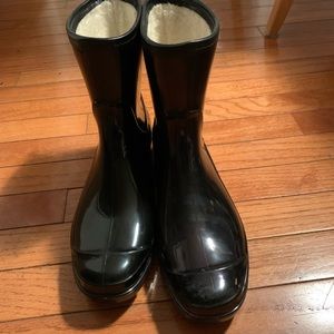 Women’s size 11 lined